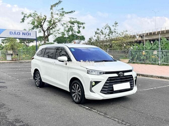 Toyota Avanza Premio đklđ 1/2024 Tự động 70000 km