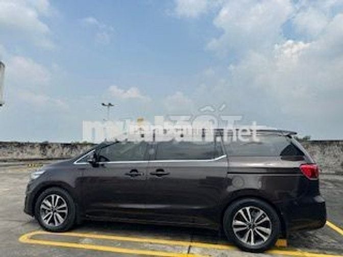 Kia Sedona 2018 2.2 DATH - 125139 km