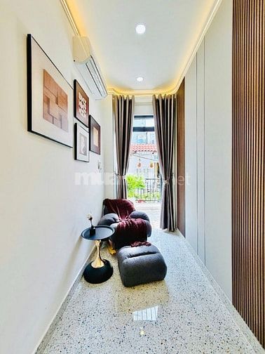 Bán nhà mới mặt tiền kinh doanh- Gần Công Viên Gia Định