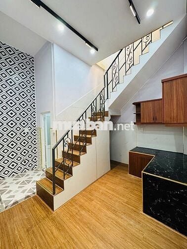 hà Trệt Lầu 2PN Mới, Hẻm 359 Đường Nguyễn Văn Cừ 6 triệu