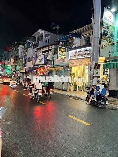 Cho thuê nhà MT Nguyễn Thượng Hiền; đoạn sầm uất ngang 4,5; 3 TẦNG