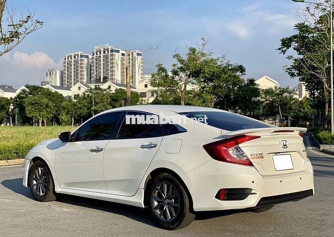 Honda Civic 2021 G 1.8 AT - 30,000 km siêu cọp.