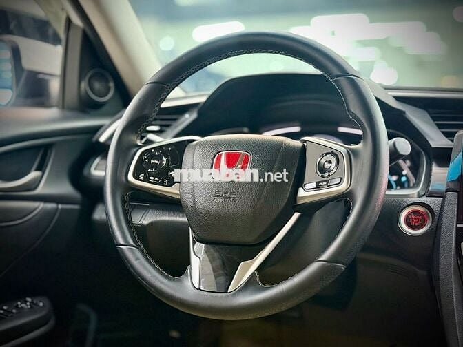 Honda Civic 2021 G 1.8 AT - 30,000 km siêu cọp.