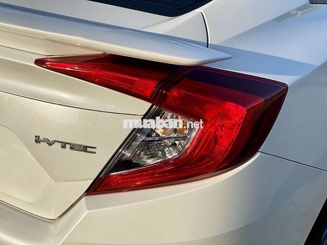 Honda Civic 2021 G 1.8 AT - 30,000 km siêu cọp.