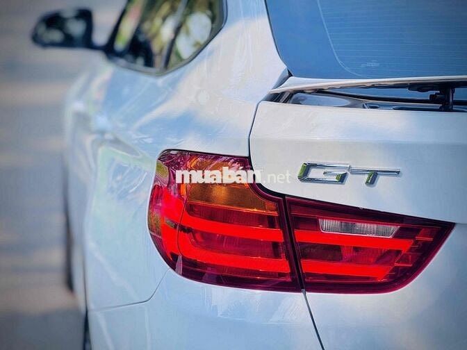 BMW 3 Series 2015 320i GT - 80000 km