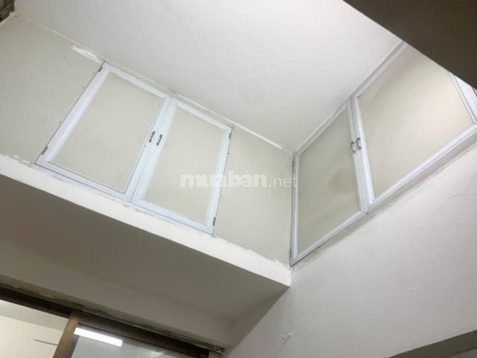 Căn hộ 43m2 gần ngã tư Nguyễn Trãi - Nguyễn Xiển