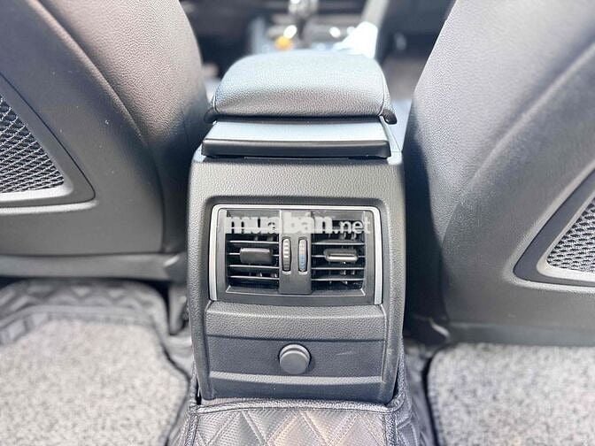 BMW 3 Series 2015 320i GT - 80000 km