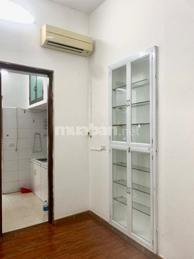 Căn hộ 43m2 gần ngã tư Nguyễn Trãi - Nguyễn Xiển