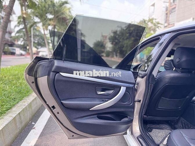 BMW 3 Series 2015 320i GT - 80000 km