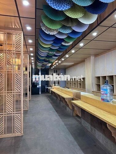 Mặt bằng ngay Becamex 7,5x35m. 1 trệt 2 Lầu sẵn máy lạnh