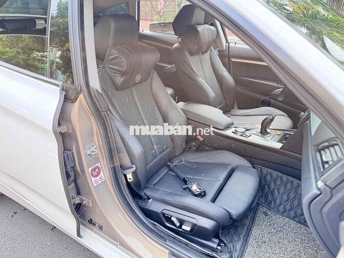 BMW 3 Series 2015 320i GT - 80000 km