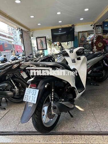 SH 150i ABS + HSTC 10/2022 Trắng BSTP Chính Chủ