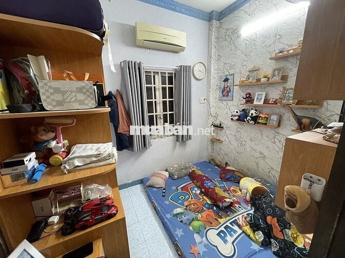 Nhà mặt tiền cạnh hẻm, sát bên trường cấp 1-3-2, siêu thị, chợ, bvq6