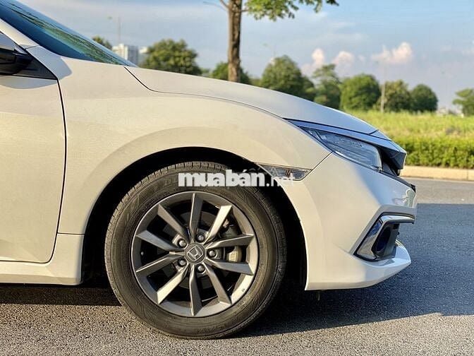 Honda Civic 2021 G 1.8 AT - 30,000 km siêu cọp.