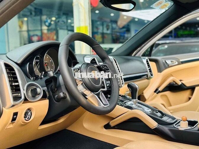 Porsche Cayenne 2015 3.6 V6 Đen/Kem