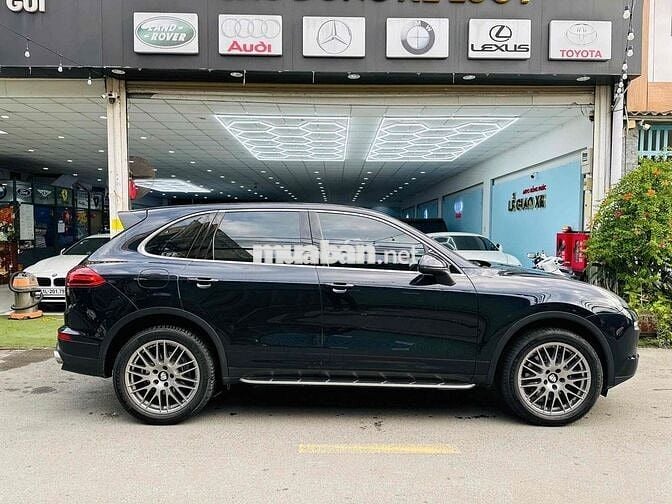 Porsche Cayenne 2015 3.6 V6 Đen/Kem