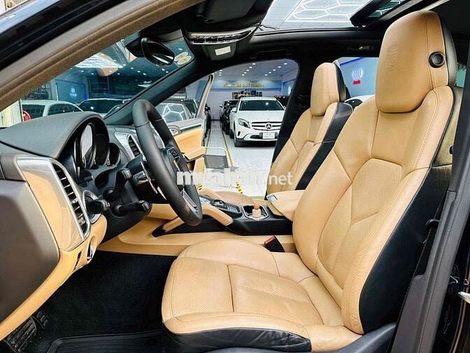 Porsche Cayenne 2015 3.6 V6 Đen/Kem