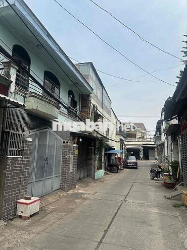 Bán nhà HxH Lô Tư -  Gần mặt tiền- Hẻm thông- 104m2