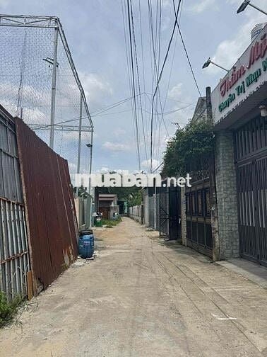 bán đất dt 734 m ngang 13 m dài 56 m ,cách  chợ dĩ an 150 m