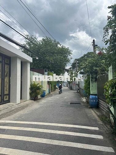 bán đất dt 734 m ngang 13 m dài 56 m ,cách  chợ dĩ an 150 m