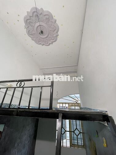 PHÒNG GÁC CỬA SỔ - LẦU 1 - KHU VỰC AN NINH - GẦN NGÃ 5 CHUỒNG CÚN