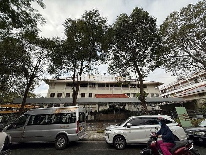 Mặt bằng kinh doanh 300m2 Nguyễn Công Trứ - P. Hội An Tây