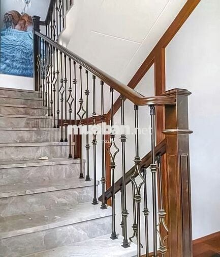 Chính chủ cho thuê căn góc mới, thang máy, 109m2_ 6T; Hàm Long -41 Tr