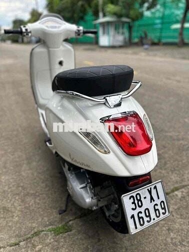🔥 CẦN BÁN XE VESPA 2015 – MÀU TRẮNG ĐẸP NGUYÊN BẢN