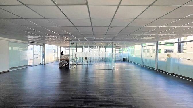 CHO THUÊ SÀN VĂN PHÒNG ĐƯỜNG LÊ TRUNG NGHĨA, DT 300m²