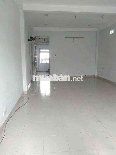 Chính chủ cần bán nhà mặt tiền ngã 3