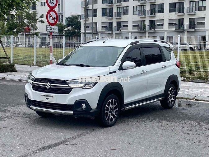 Suzuki XL7 2023