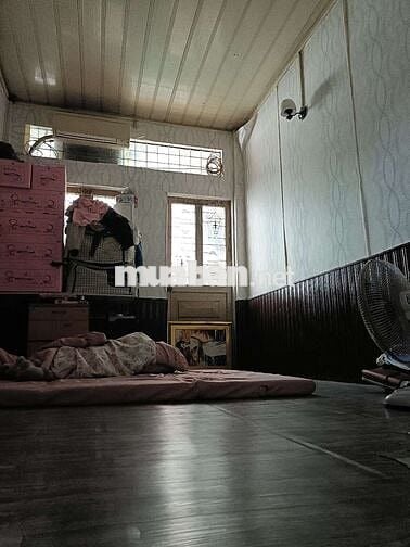 Cho thuê nhà nguyên căn đường Hoàng Văn thụ P 4 Tân Bình 27M Giá 6tr