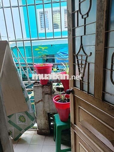 Cho thuê nhà nguyên căn đường Hoàng Văn thụ P 4 Tân Bình 27M Giá 6tr