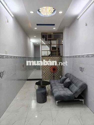 Nhà Bán . DT 2m6x12 .1 lầu 2 phòng .2 wc Phường 3 Q8