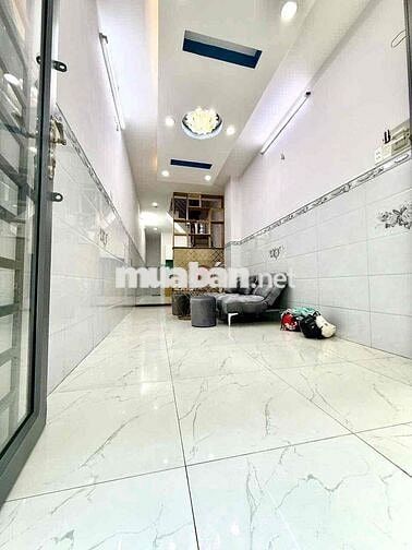 Nhà Bán . DT 2m6x12 .1 lầu 2 phòng .2 wc Phường 3 Q8