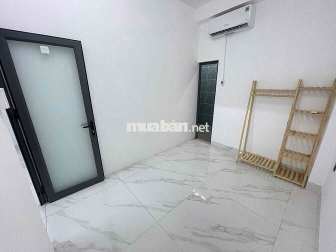 Căn 2PN1WC rộng 40m2 + nhà thang máy + có sân sau