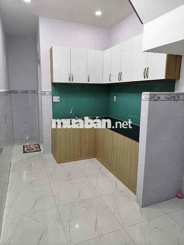 Nhà Bán . DT 2m6x12 .1 lầu 2 phòng .2 wc Phường 3 Q8