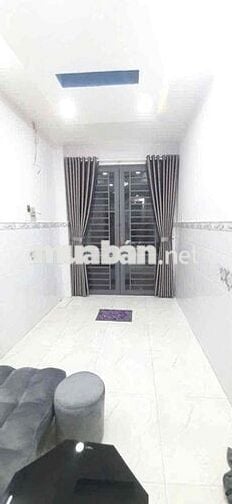 Nhà Bán . DT 2m6x12 .1 lầu 2 phòng .2 wc Phường 3 Q8