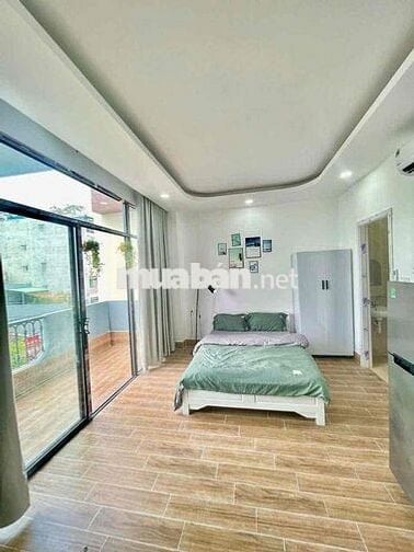 Khách Cần Pass Phòng - Ban Công - Hầm Xe - Thang Máy