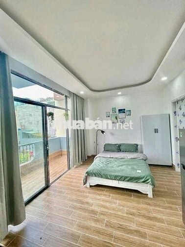 Khách Cần Pass Phòng - Ban Công - Hầm Xe - Thang Máy