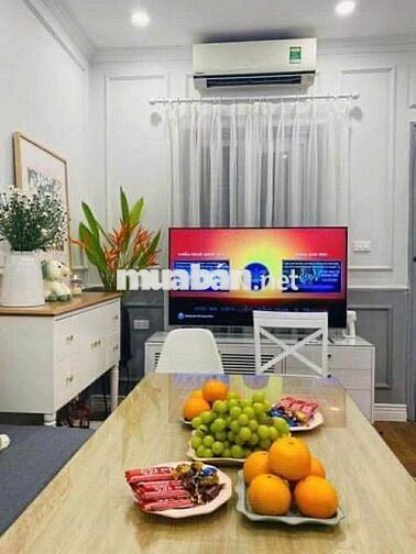 Cho thuê nhà riêng phố Lý Nam Đế - 45m2 - 5 tầng - 20tr