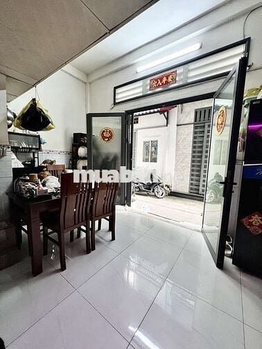 3 tầng - Giáp Bình Long - Nhỉnh 2 tỷ