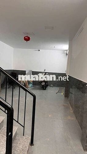 Phòng CHDV 15m2 có cửa sổ cách chợ 20m đường trần văn đang