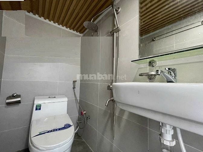 BÁN CHDV 4 TẦNG, NGAY TRUNG TÂM THỦ ĐỨC, THU NHẬP 700TR/NĂM, GIÁ 15 TỶ