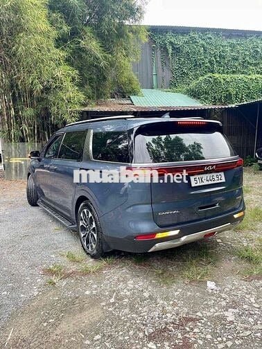 Carnival 2022 2.2D Premium 8 chỗ - 113000 km