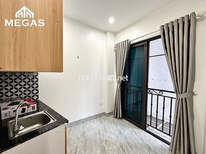 CHO THUÊ CĂN HỘ STUDIO FULL NỘI THẤT BAN CÔNG NGAY TẠI CỔ NHUẾ