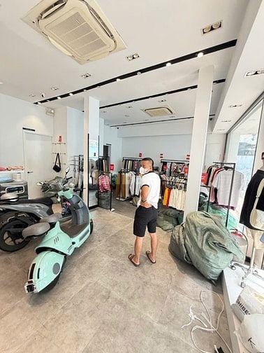 NHÀ CHÍNH CHỦ Cách Mạng Tháng 8 DT: 8X10 2 lầu