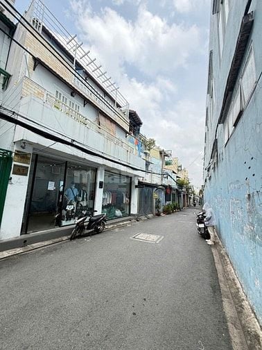 NHÀ CHÍNH CHỦ Cách Mạng Tháng 8 DT: 8X10 2 lầu