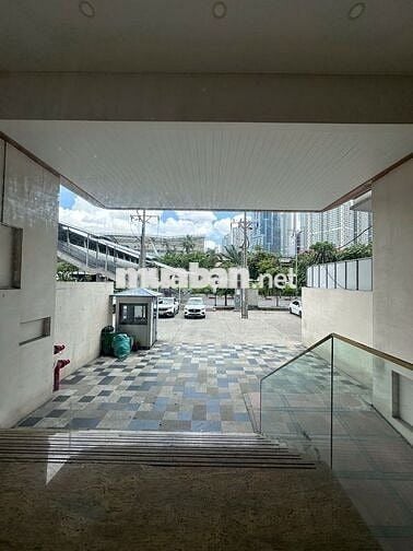 Tìm Kiếm Tòa Nhà Văn Phòng FULL Công Năng Ở Đâu Xa. Bình Thạnh MeTro
