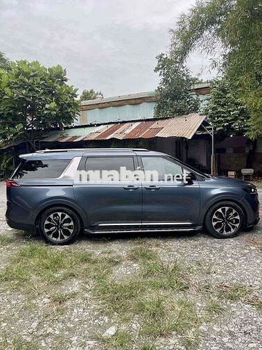 Carnival 2022 2.2D Premium 8 chỗ - 113000 km